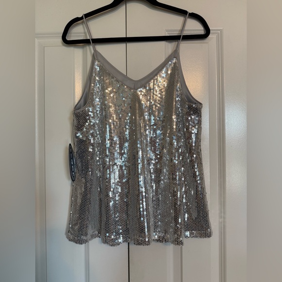 NWT SCOOP Silver Sequin Cami Top SZ L 12/24 Double V Neck Spaghetti Straps - Picture 5 of 10